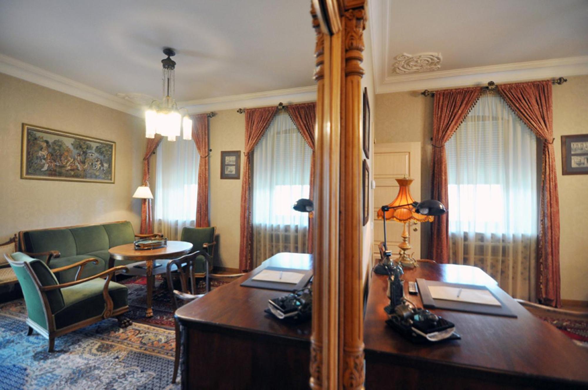 Vinotel Boutique Hotel Tiflis Habitación foto