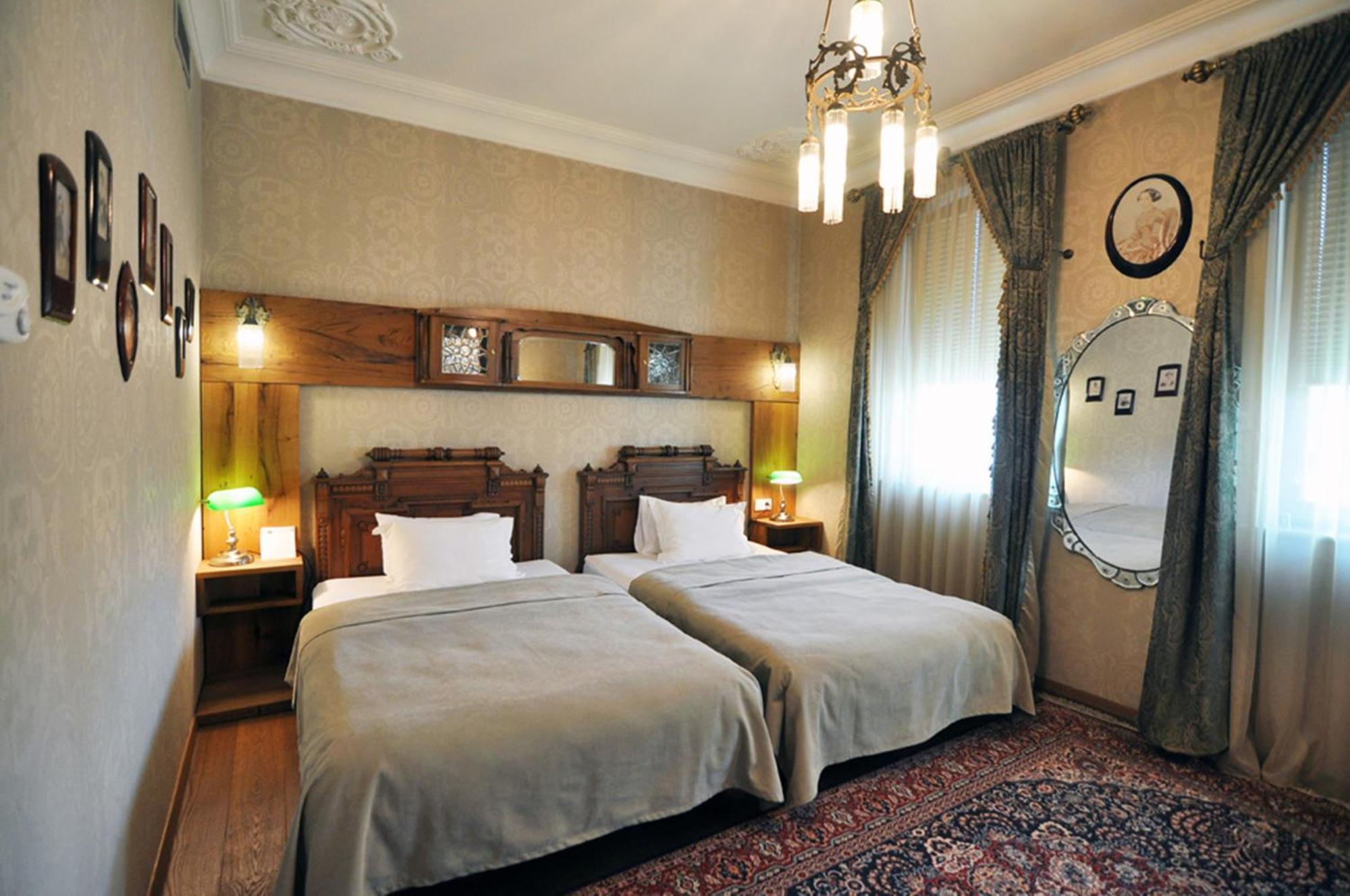 Vinotel Boutique Hotel Tiflis Habitación foto