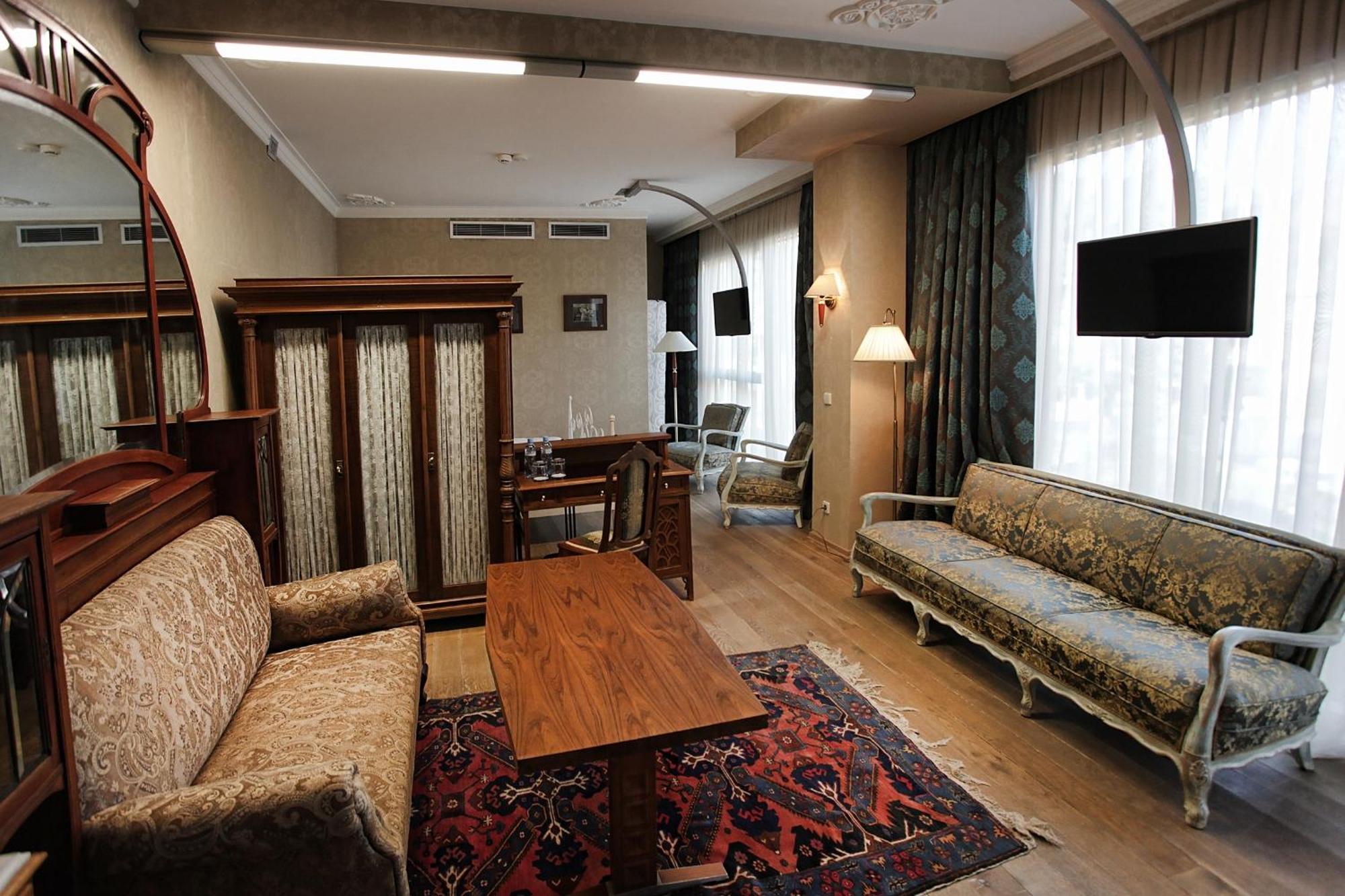Vinotel Boutique Hotel Tiflis Habitación foto