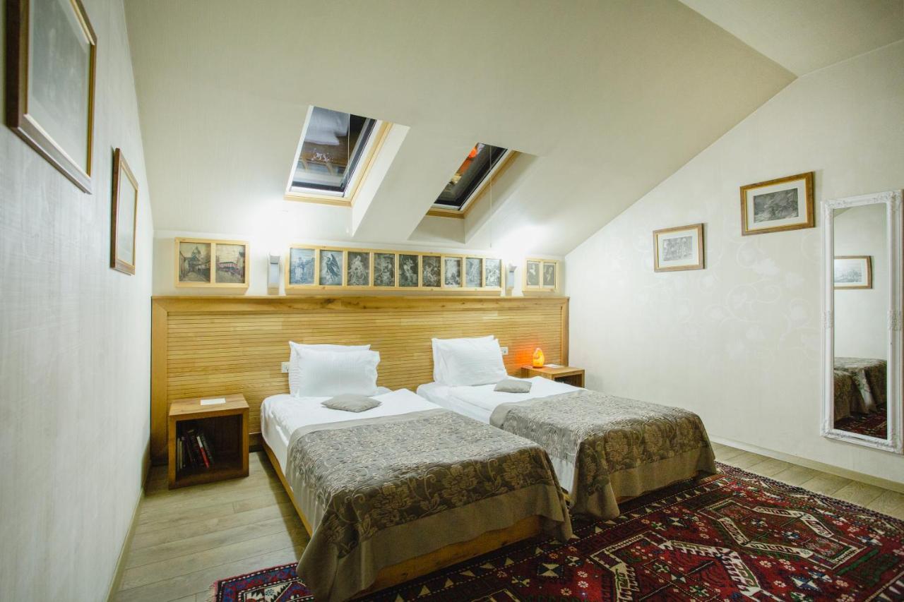 Vinotel Boutique Hotel Tiflis Exterior foto